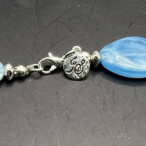 Jessica Simpson Blue Swirl Dimension Genuine Lucite One Strand Necklace Tags - Picture 6 of 6